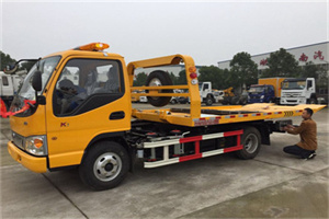 松山哪里有拖车服务