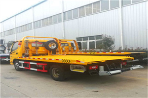 松山附近拖车救援搭电